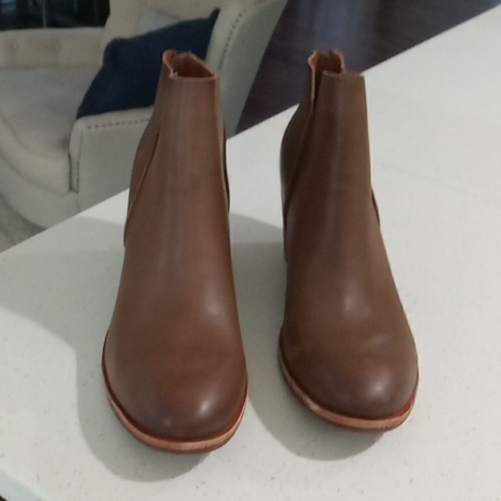 Kork Ease Chandra  round toe ankle boots w side slits & rear zipper size 11 NWT. - Picture 7 of 11
